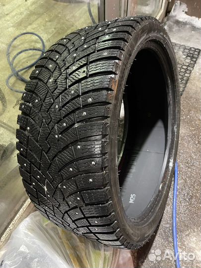 Pirelli Scorpion Ice Zero 2 285/35 R22 106