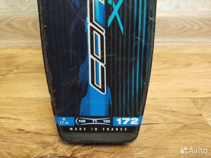 Горные лыжи и ботинки