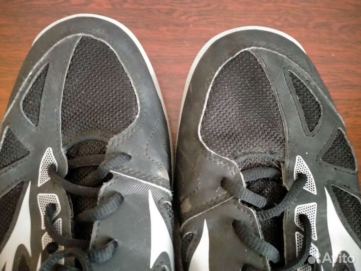 Волейбольные кроссовки mizuno