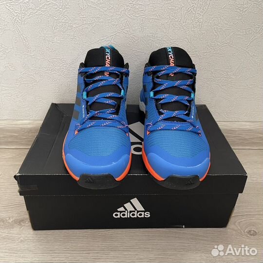 Кроссовки adidas terrex