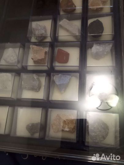 Коллекция камней и минералов