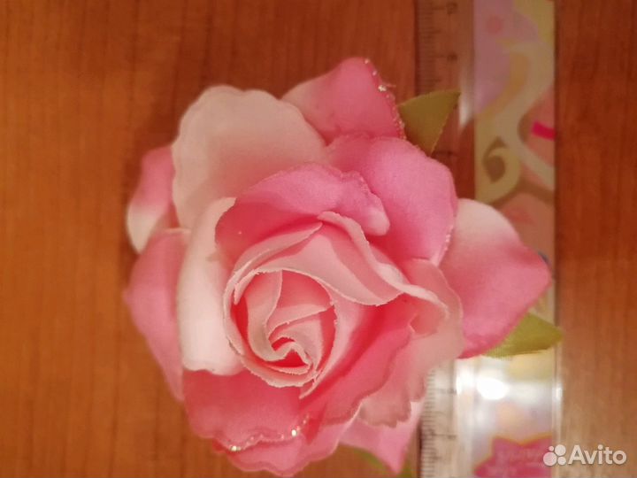 Заколка объёмная, 2 штуки