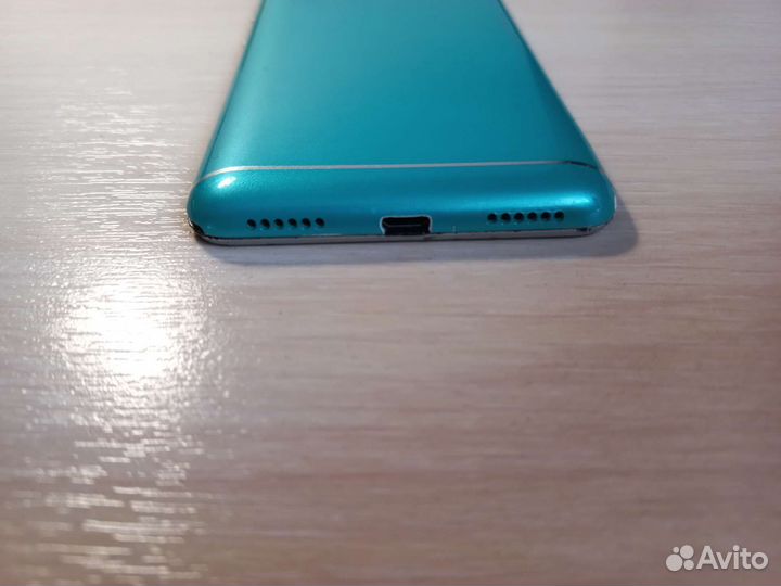 Телефон ZTE