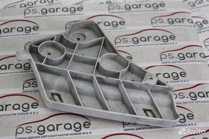 Кронштейн фар левый Nissan Pathfinder R52