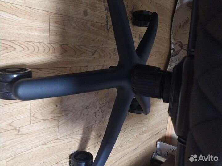 Компьютерное кресло новое