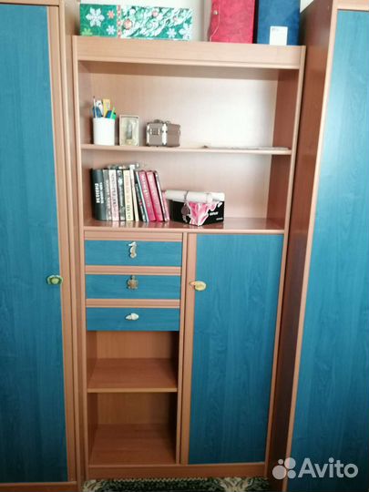 Комплект мебели детской, шкафы и стол