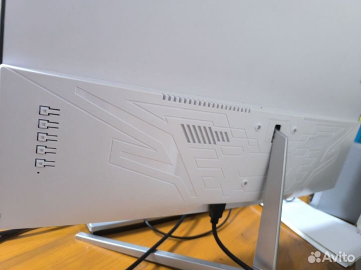 Игровой монитор 27 дюймов