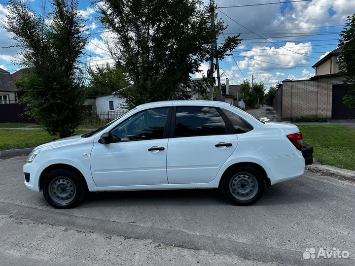 LADA Granta 1.6 МТ, 2017, 200 000 км