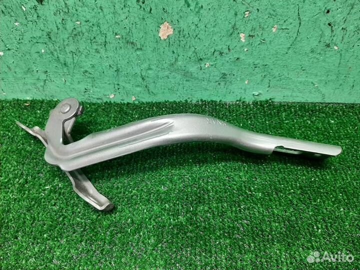 Петля капота правая Honda Civic 4D (FD) 2006