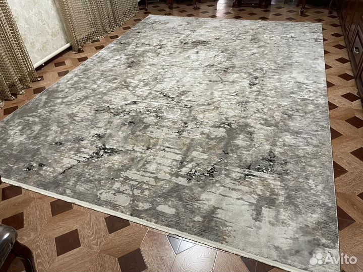 Ковер турецкий,почти новый