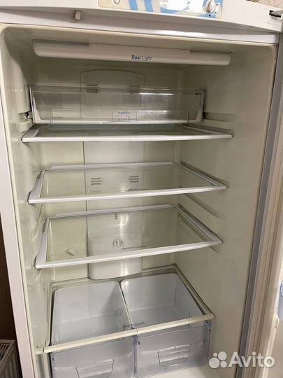 Холодильник бу indesit no frost