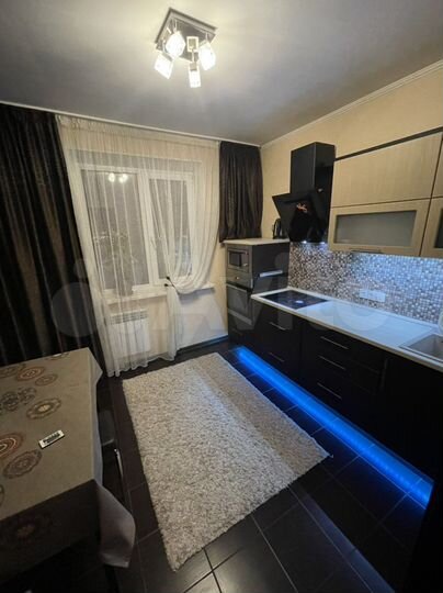 2-к. квартира, 63 м², 10/10 эт.