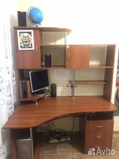 Компьютерный стол