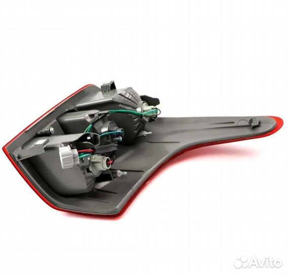 Задний фонарь для Mitsubishi L200 2015