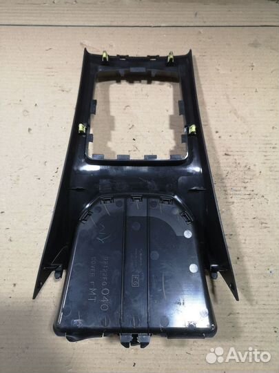 Консоль кпп subaru impreza gh3