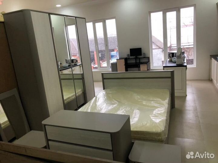 Спальня «Лацио» в стиле Хай-Тэк