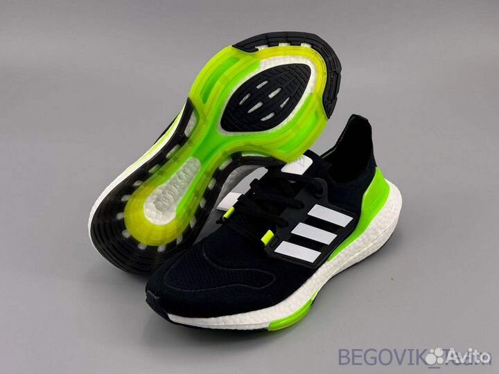 Беговые кроссовки adidas ultraboost 22