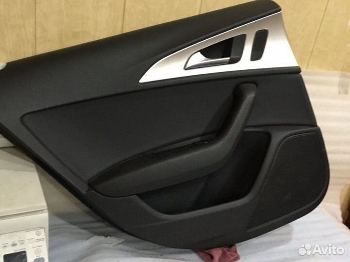 Обивка левой задней двери задняя левая Audi A6 C7