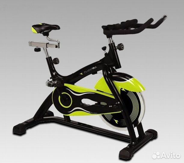 Тренажер для бега в магазине еврофитнес