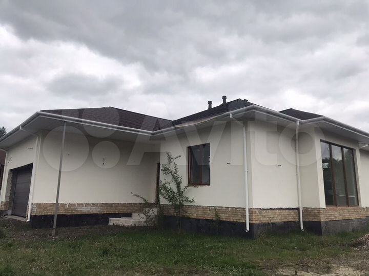 Коттедж 178 м² на участке 15 сот.