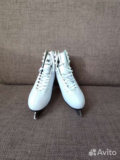 Фигурные коньки 39 размер