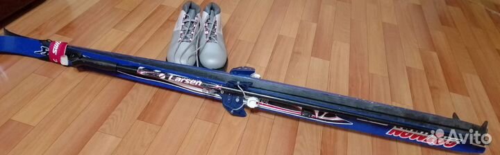 Беговые лыжи с ботинками 38 размер