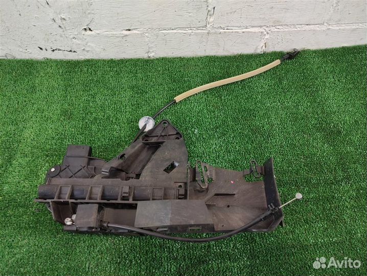 Замок двери передней левой Ford Focus 2 (CB4) 2008