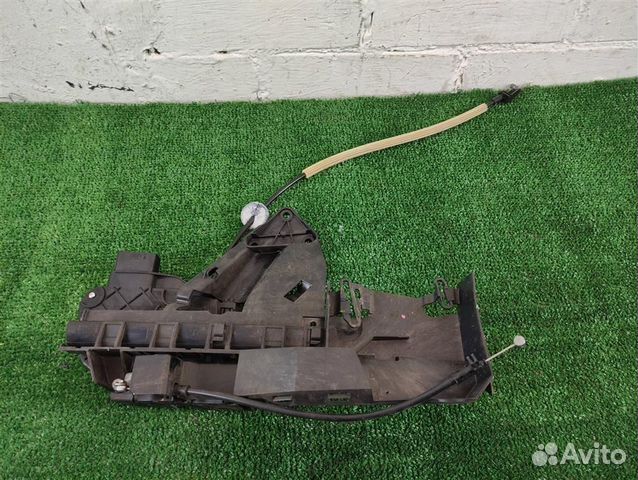 Замок двери передней левой Ford Focus 2 (CB4) 2008