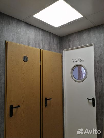 Продам двери Hormann (внутр. ZK и наружние Q-1)