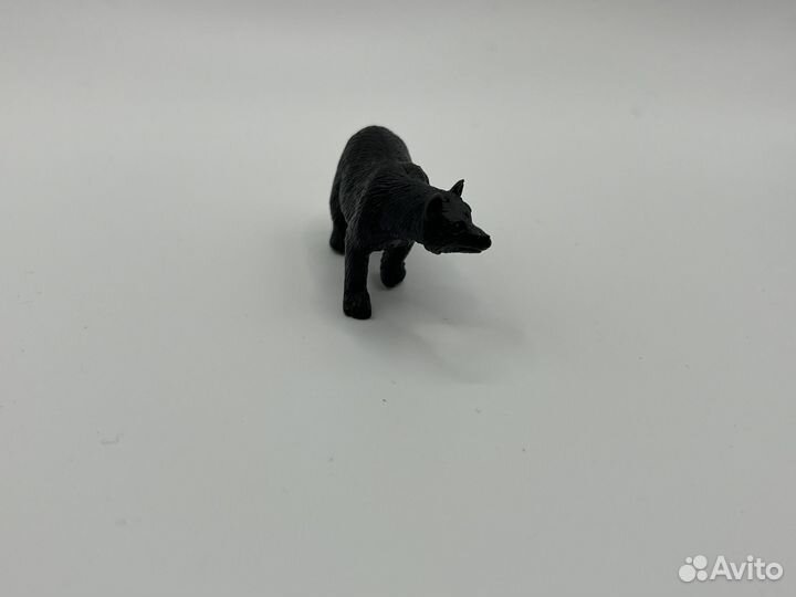 Фигурка медведь игрушка
