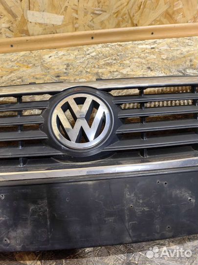 Решетка Радиатора Пассат Б6