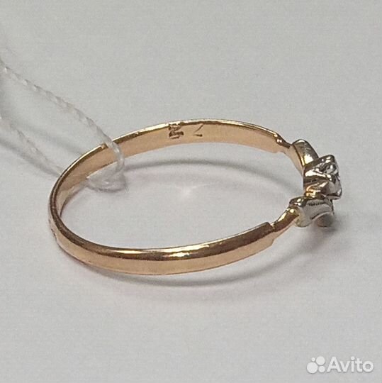 Золотое кольцо с бриллиантом р 17 (14220)