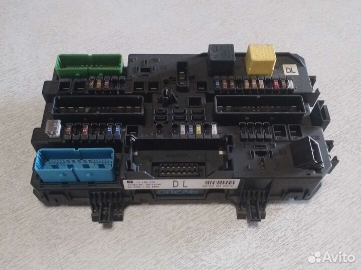 Блок предохранителей багажника Opel 13180775 DL