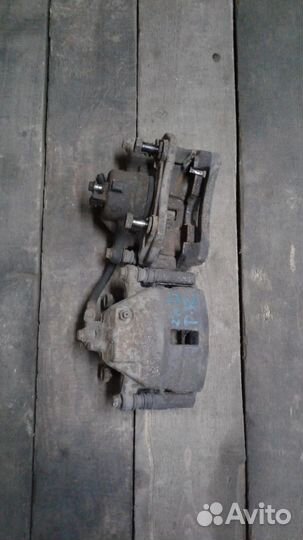 Передние суппорта Nissan primera p11