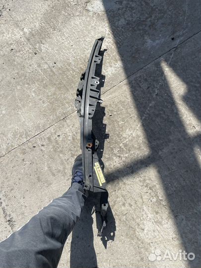 Кронштейн крыла bmw x5 e70