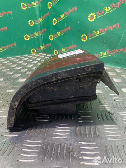 Фонарь задний левый Volkswagen Passat B3 универсал