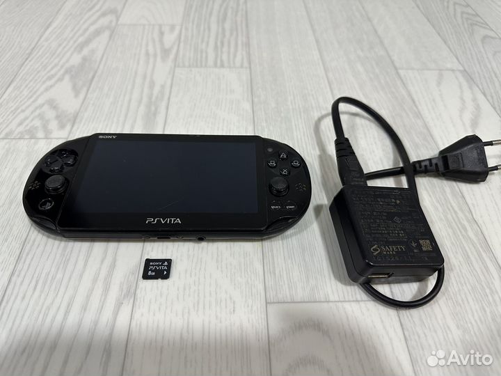 Sony Ps Vita прошитая + игры