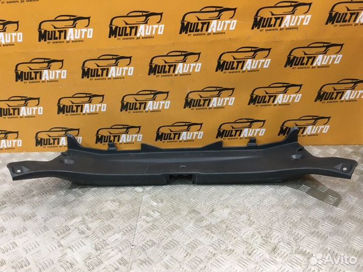 Обшивка крышки багажника Toyota Camry 50 2011-2017