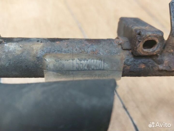 Патрубок системы охлаждения двигателя Opel Zafira