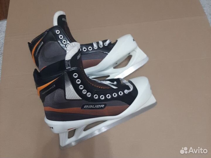 Коньки вратарские Bauer performance SR 11.0EE