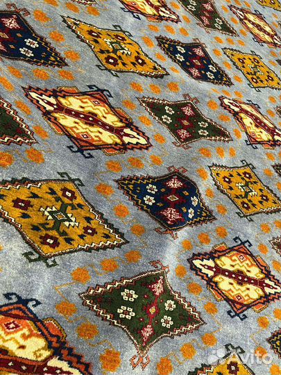 Ковер шерстяной ручной работы