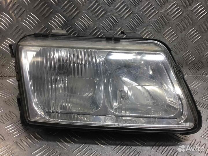 Фара правая Audi A3 96303600re APF