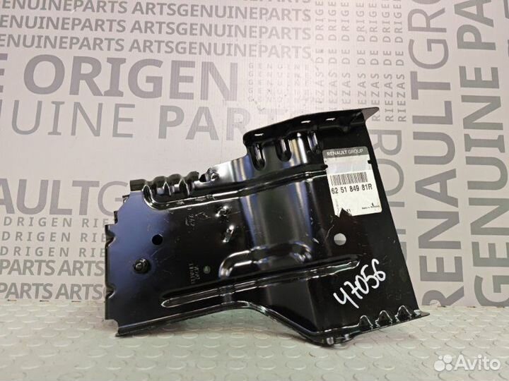 Суппорт фары правый Renault Duster 2