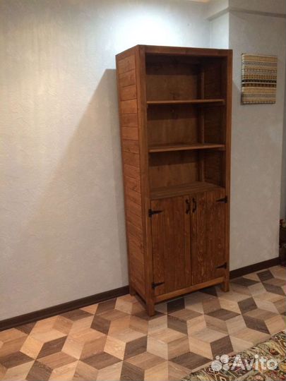 Шкаф из массива дерева