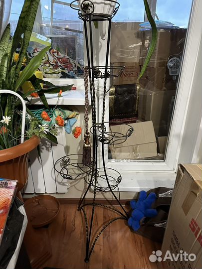 Подставка для цветов