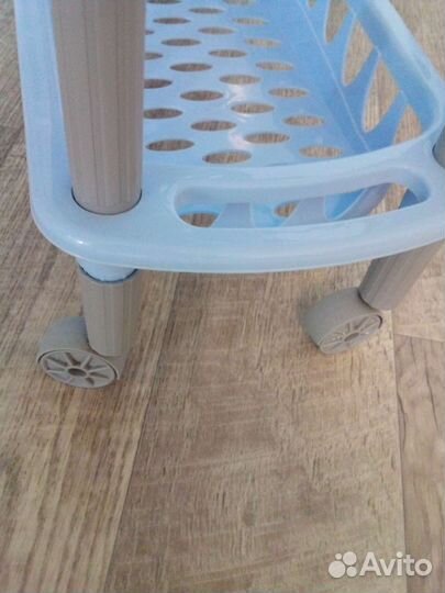 Этажерка на колесиках выкатная