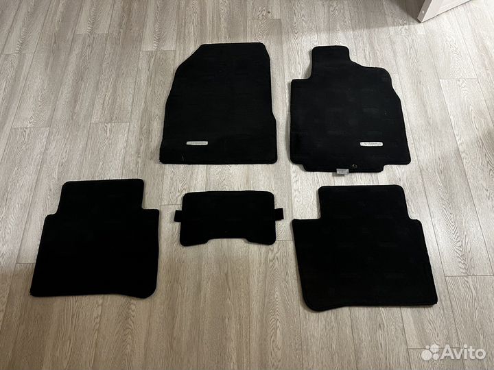 Комплект ковриков Nissan Tiida