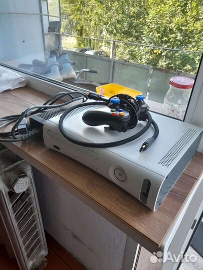 Игровая приставка xbox 360