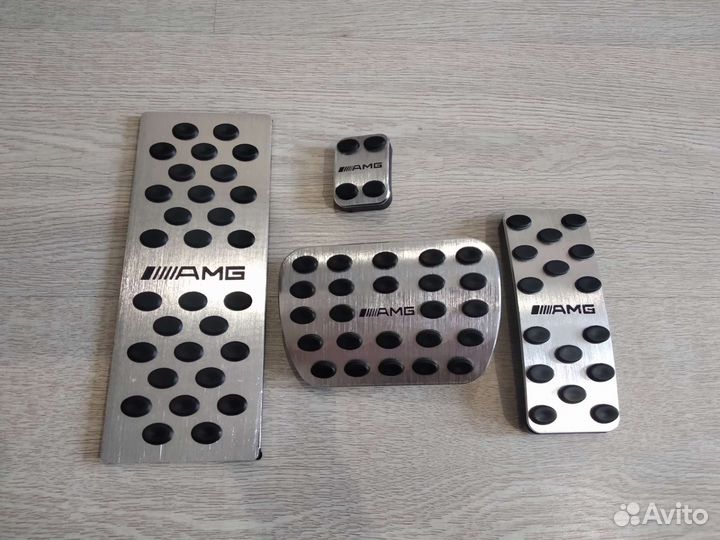 Накладки на педали для Мерседес Бенц амг