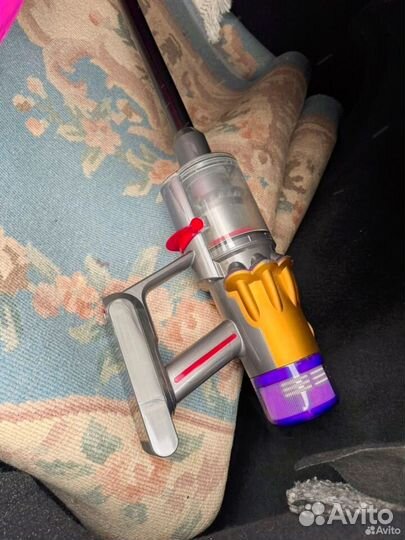 Пылесос dyson v12